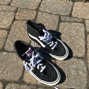 Black high top vans